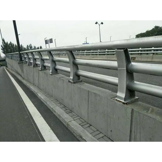 不锈钢防撞护栏